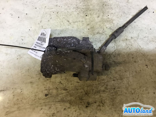 Etrier Spate Dreapta Mercedes-Benz C-CLASS W204 2007
