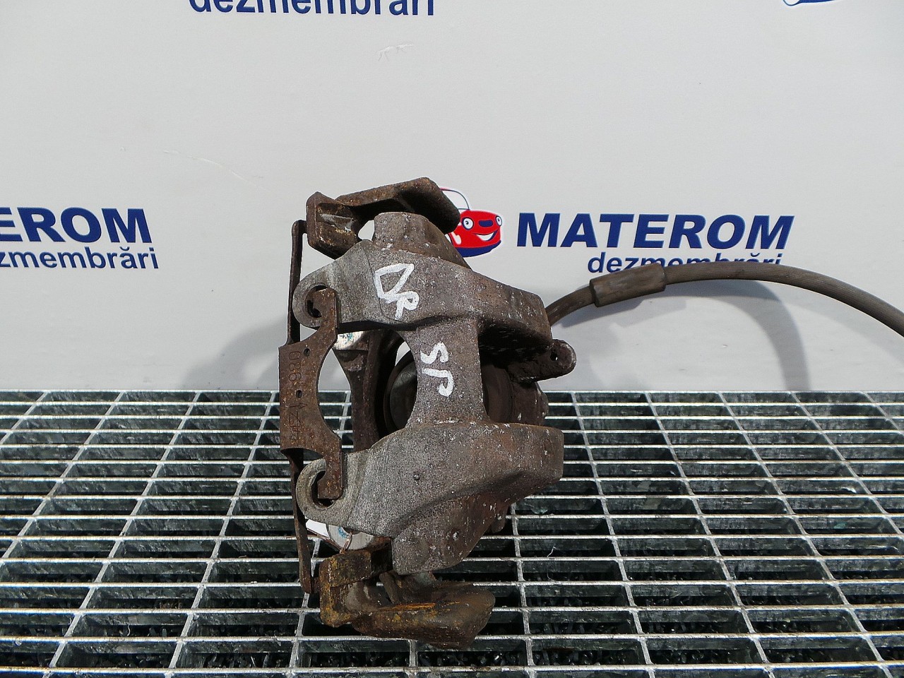 ETRIER SPATE DREAPTA MERCEDES E-CLASS 2.2 CDI - (2009 2013)