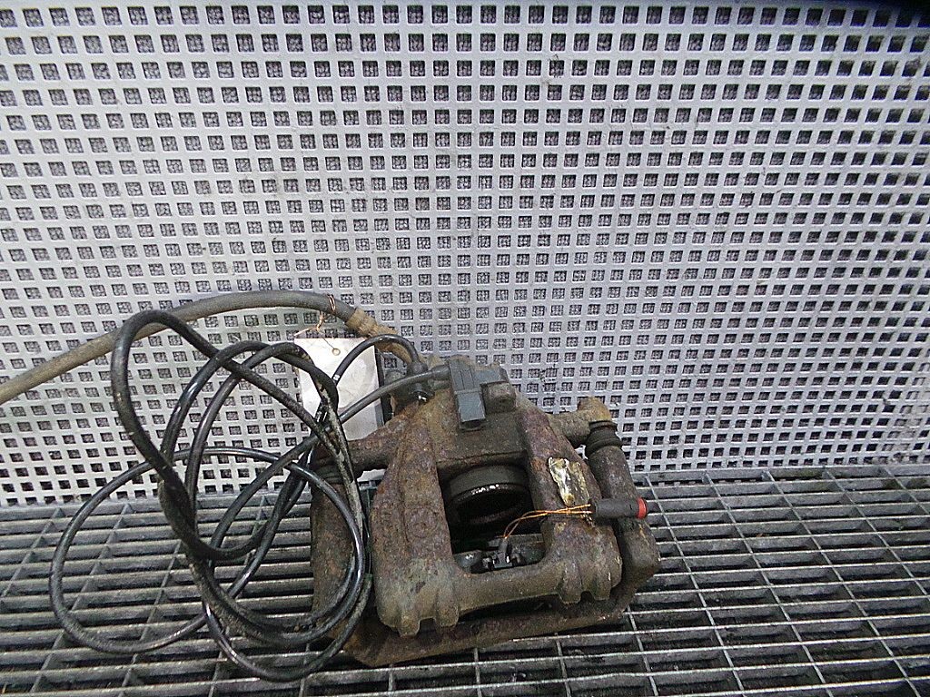 ETRIER SPATE DREAPTA MERCEDES SPRINTER - - (2006 2014)