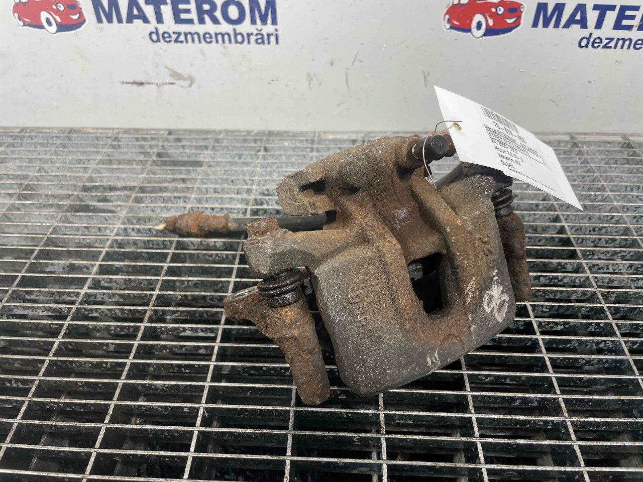 ETRIER SPATE DREAPTA MITSUBISHI OUTLANDE