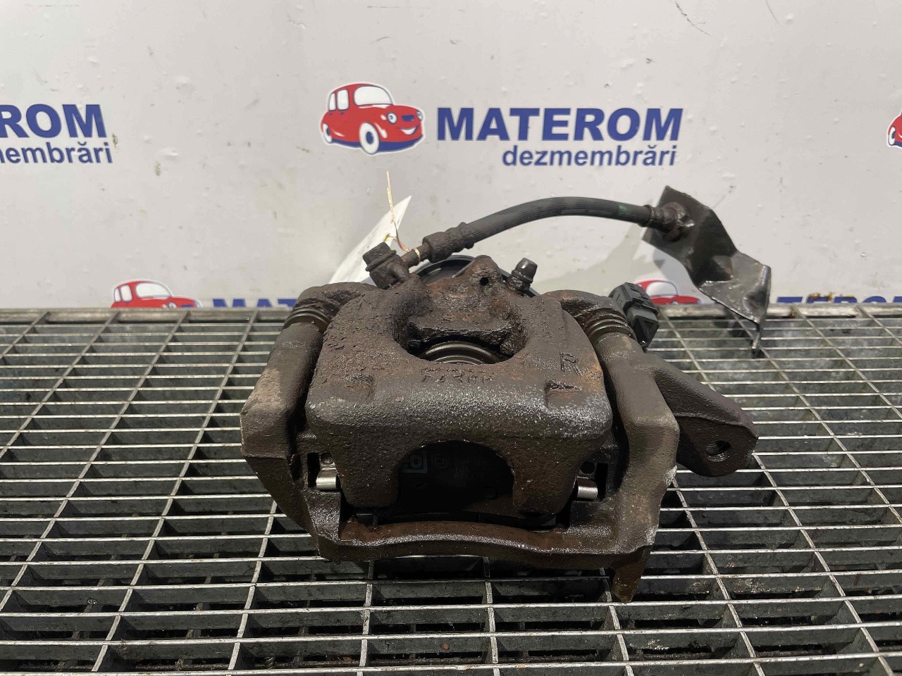 ETRIER SPATE DREAPTA NISSAN QASHQAI QASHQAI 1.5 DCI - (2013 2017)