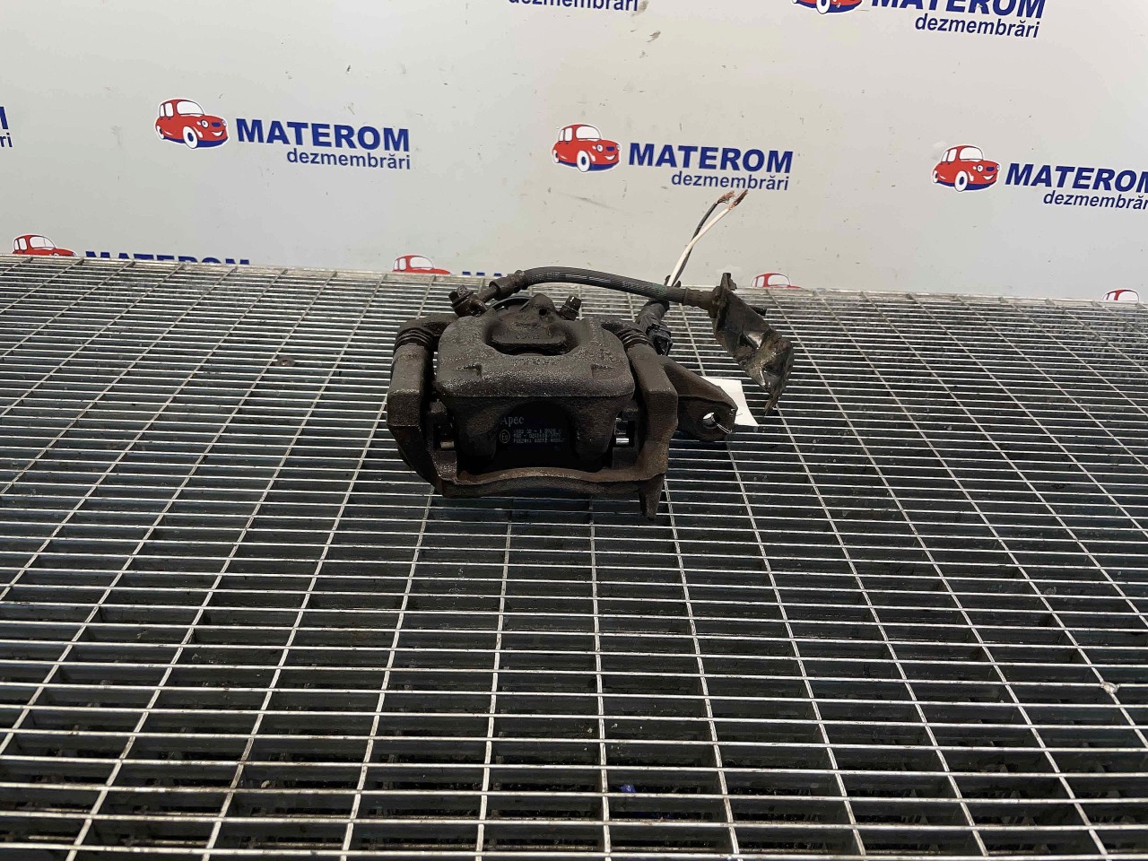 ETRIER SPATE DREAPTA NISSAN QASHQAI QASHQAI 1.5 DCI - (2013 2017)