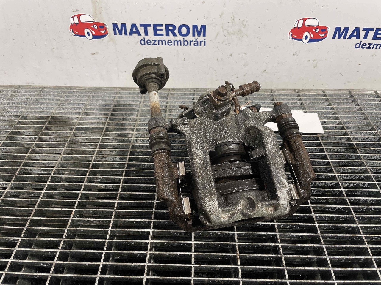 ETRIER SPATE DREAPTA OPEL ASTRA J ASTRA J A17DTJ - (2009 2012)