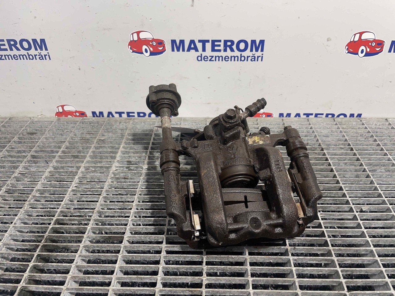ETRIER SPATE DREAPTA OPEL ASTRA J ASTRA J B16DTH - (2012 2015)