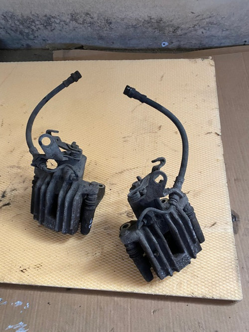 Etrier spate dreapta Seat Leon 1P 1.2TSI an de fabricatie 2011