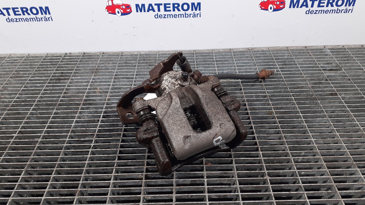 ETRIER SPATE DREAPTA TOYOTA AURIS 1.4 D4D - (2012 2015)