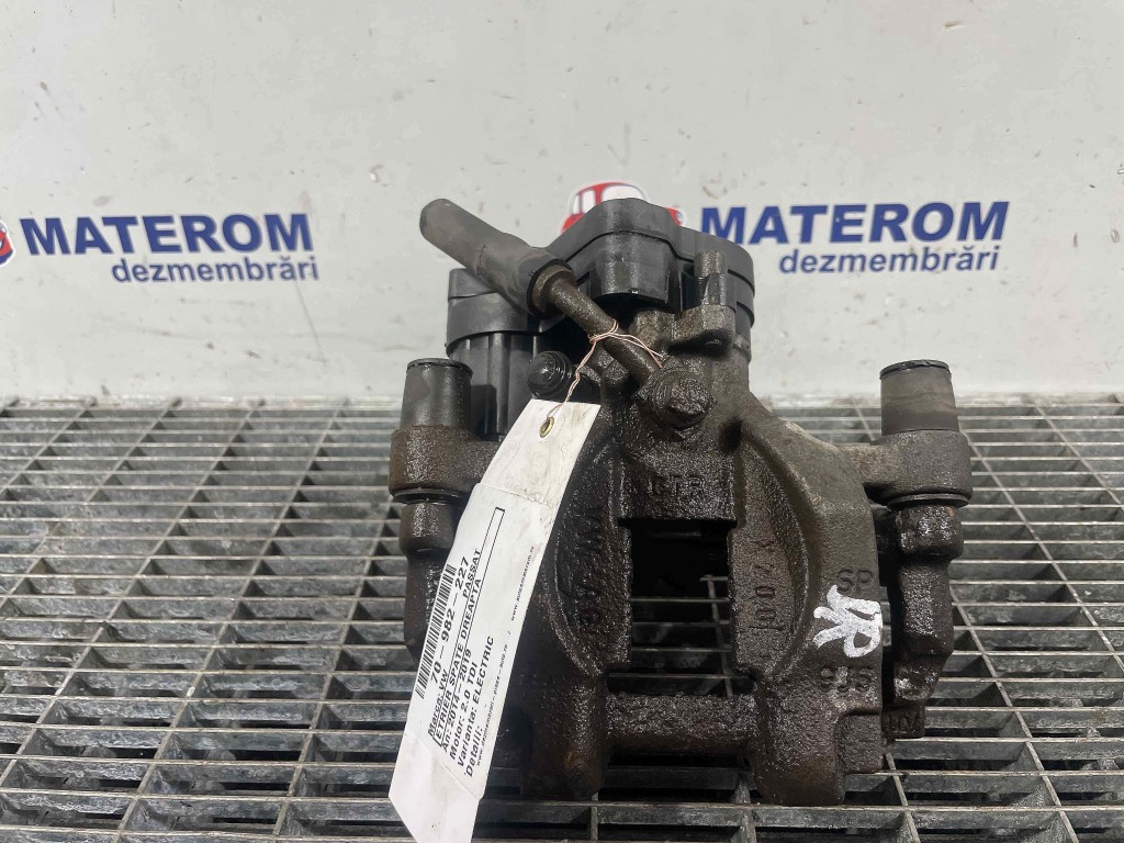 ETRIER SPATE DREAPTA VW PASSAT 2.0 TDI - (2014 2019)