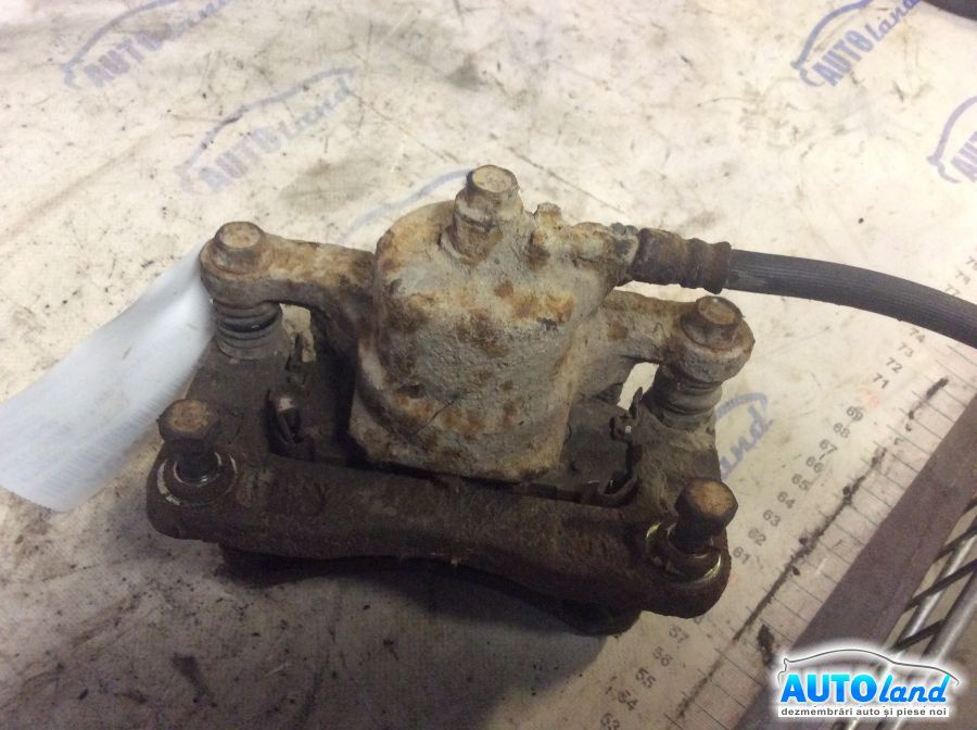 Etrier Spate Stanga 2.9 CRDI Hyundai TERRACAN HP 2001