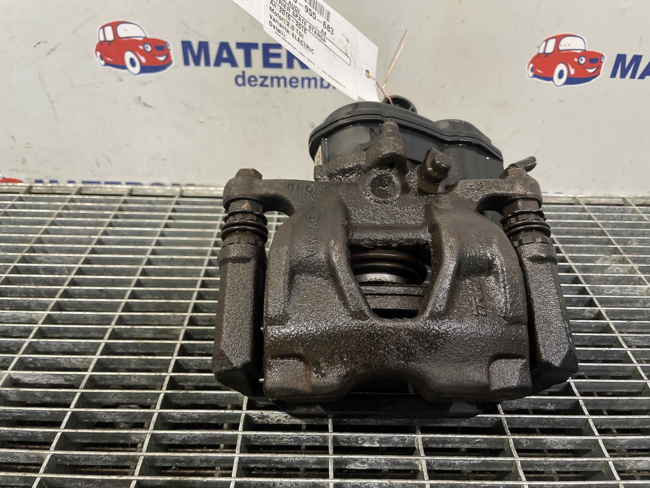 ETRIER SPATE STANGA AUDI A4 2.0 TDI - (2015 2018)