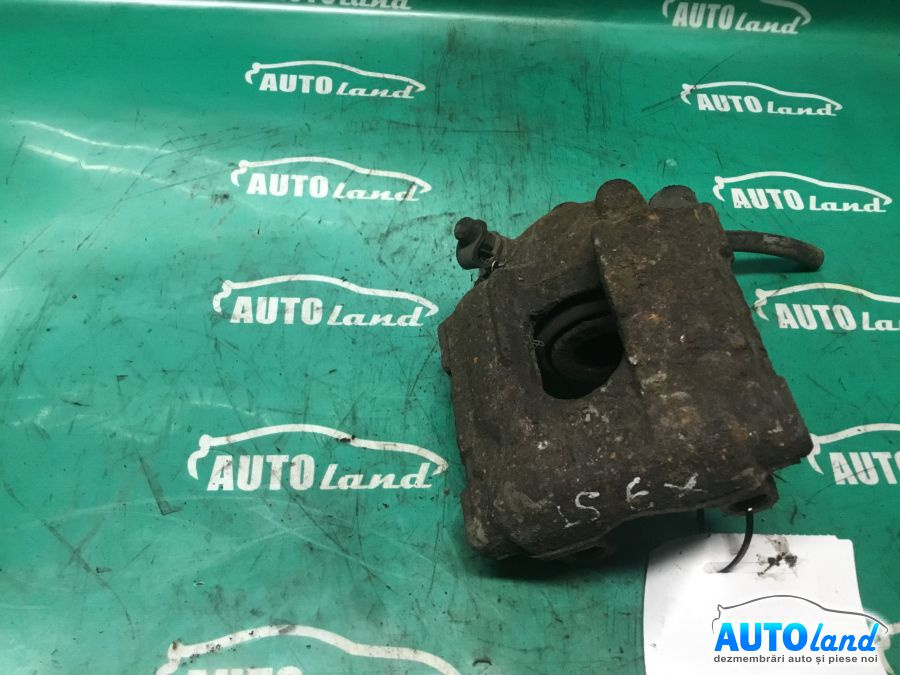 Etrier Spate Stanga BMW X3 E83 2004
