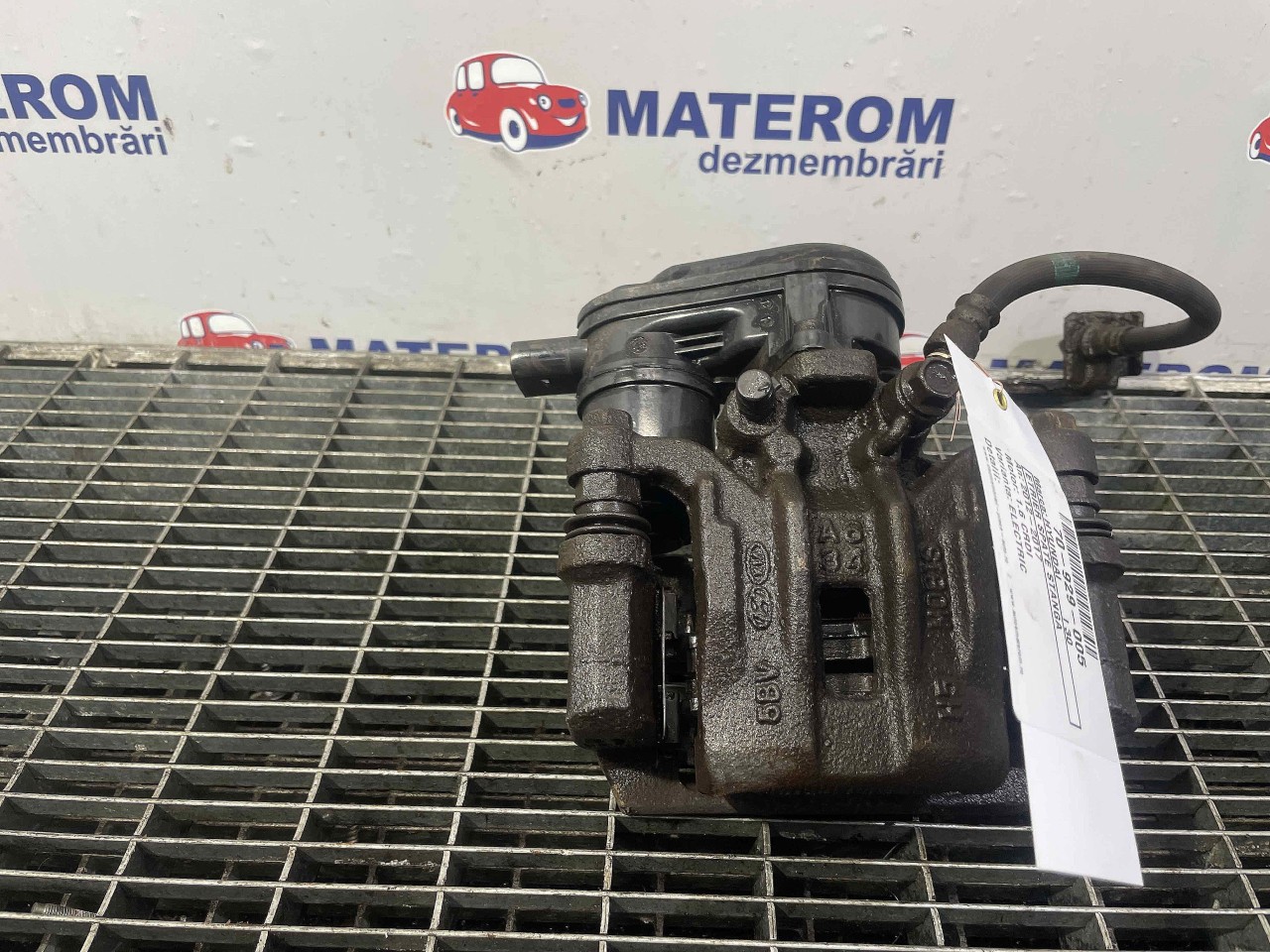 ETRIER SPATE STANGA HYUNDAI I 30 1.6 CRDI - (2012 2017)