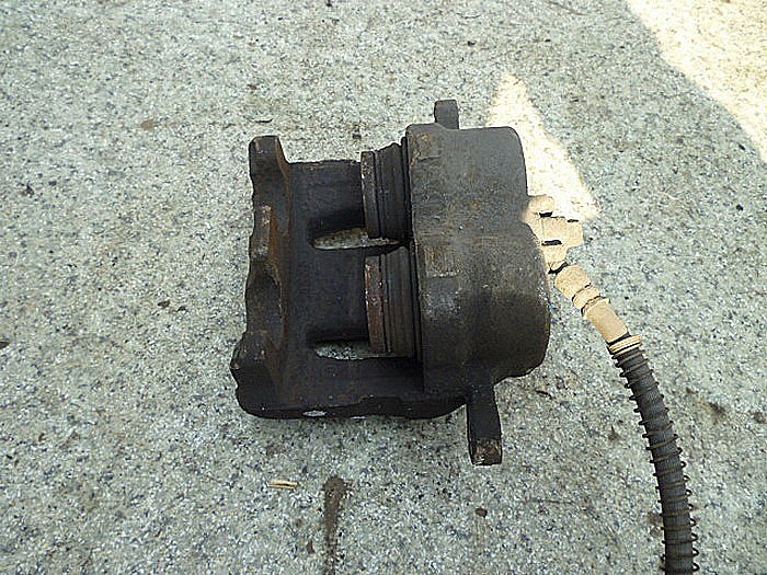 ETRIER SPATE STANGA HYUNDAI SANTA FE SANTA FE - - (2006 2012)