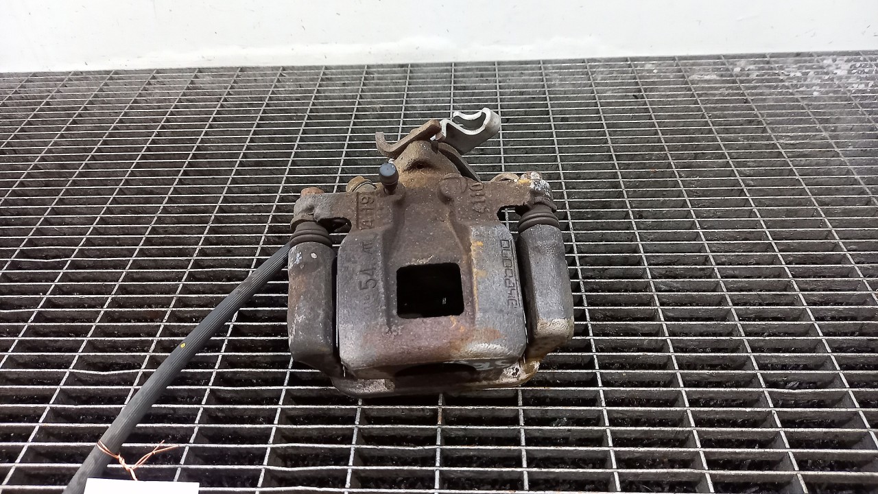 ETRIER SPATE STANGA MITSUBISHI ASX ASX 1.8 DID - (2010 2016)