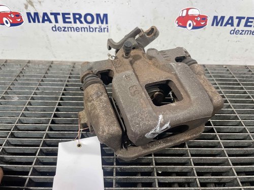 ETRIER SPATE STANGA MITSUBISHI OUTLANDER 2.2 DID - (2012 2016)