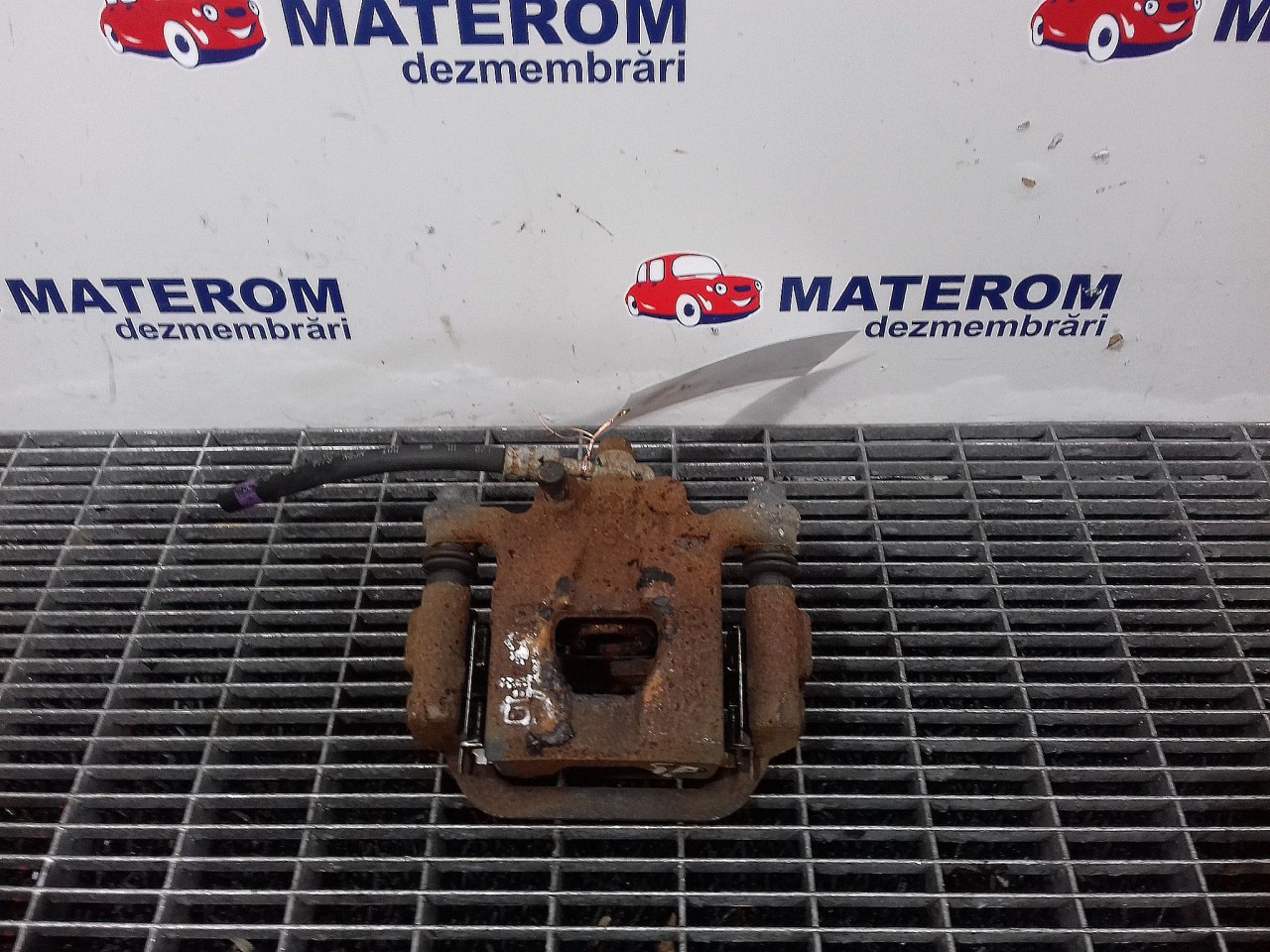 ETRIER SPATE STANGA NISSAN JUKE 1.5 DCI - (2014 2018)