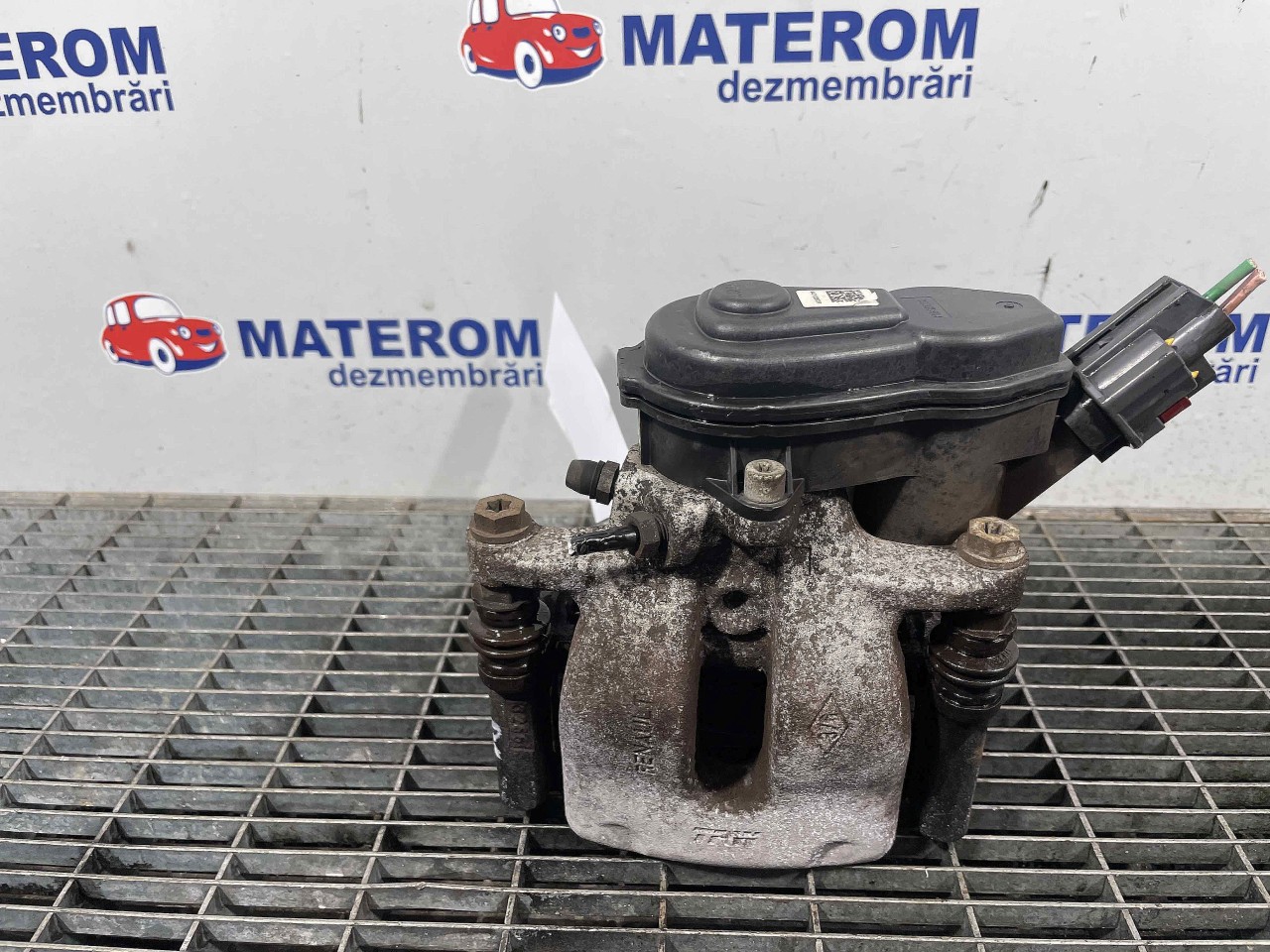 ETRIER SPATE STANGA RENAULT MEGANE MEGANE 1.5 DCI - (2016 2020)