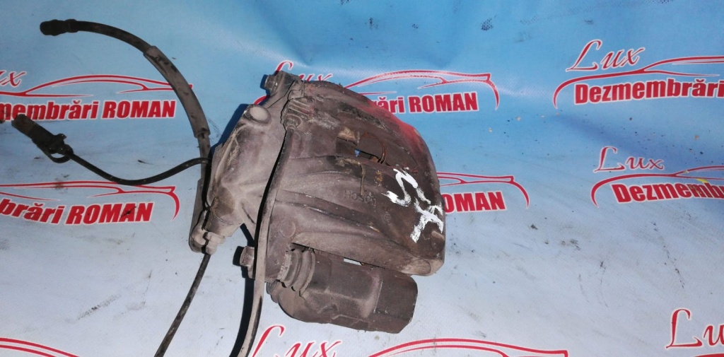 Etrier stanga fata mercedes E class w211 motor 2.7