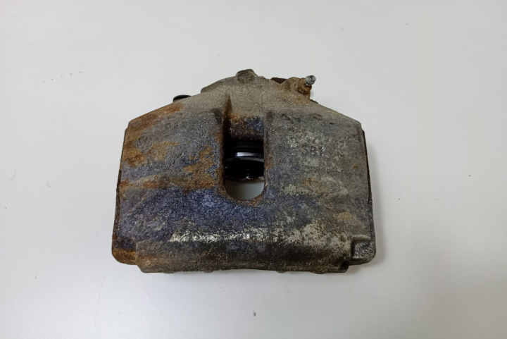 Etrier stanga fata Volkswagen VW Golf 5 [2003 - 2009]