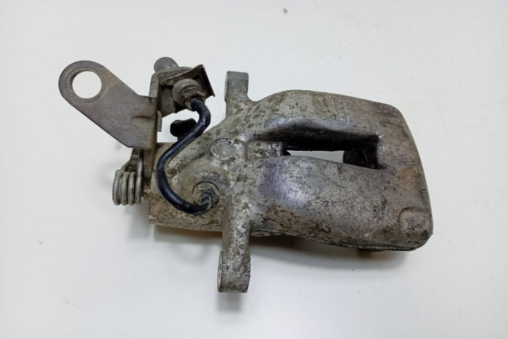 Etrier stanga spate Audi A3 8P/8PA [facelift] [2004 - 2008]