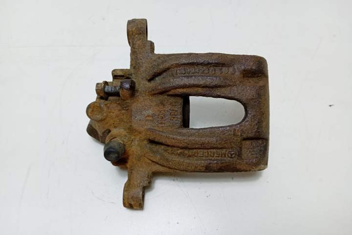 Etrier stanga spate Cod lipsa Mercedes-Benz Vito W639 [2003 - 2010]