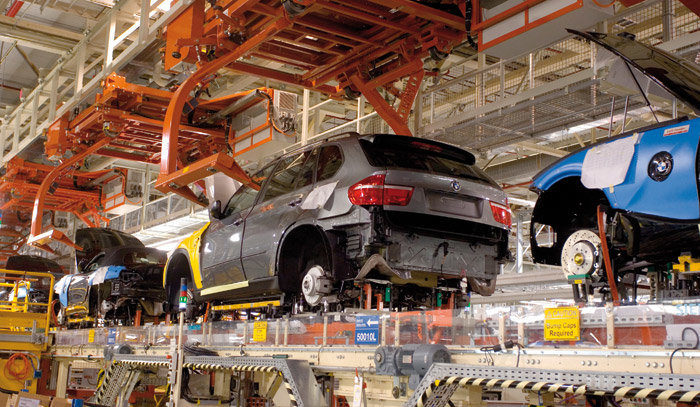 Fabricile BMW vor lucra la capacitate de 110% in restul anului