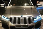 Fanii BMW vor plange la vederea acestor poze. Cum s-a schimbat in timp grila limuzinei Seria 7