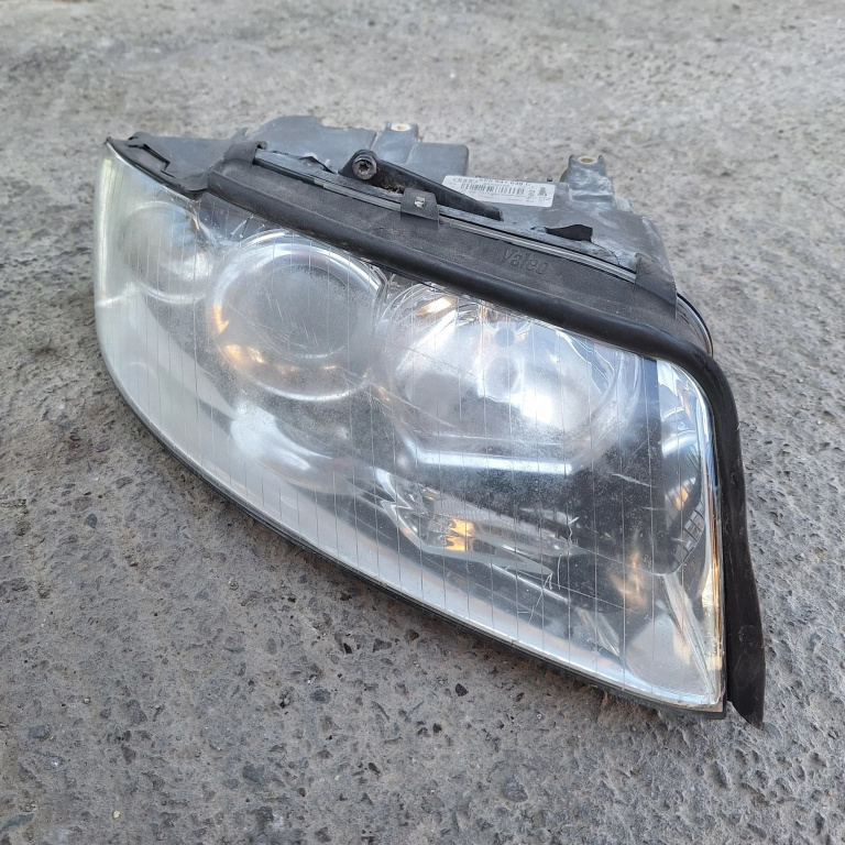 Far Audi A4 B6 (8E) 2000-2004 8E0941030C, 69938240, 89305705, E95316, 02A04Hr04Hc011 Valeo