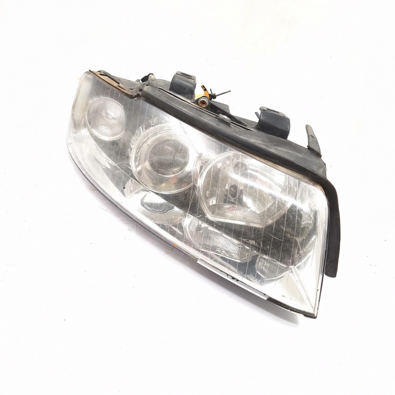 Far Audi A4 B6 (8E) 2000-2004 Dreapta 4411146R, E410486, E410936, 01100Dcpl, Saeahri4Pp202