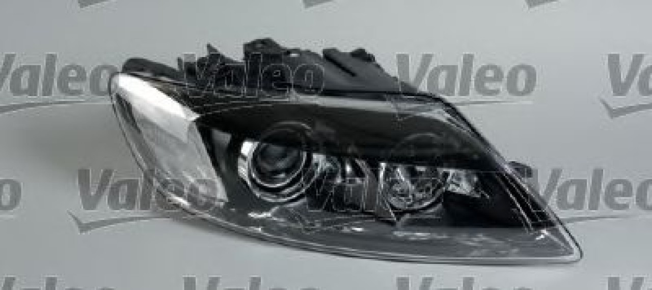 Far AUDI Q7 (4L) (2006 - 2015) VALEO 043257 piesa NOUA