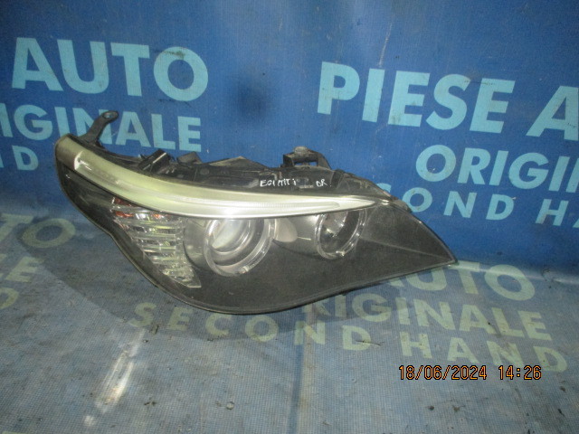 Far BMW E60 2008; cod: 7177729 // 7177730 (volan dreapta)(o ureche rupta, doar lupa)