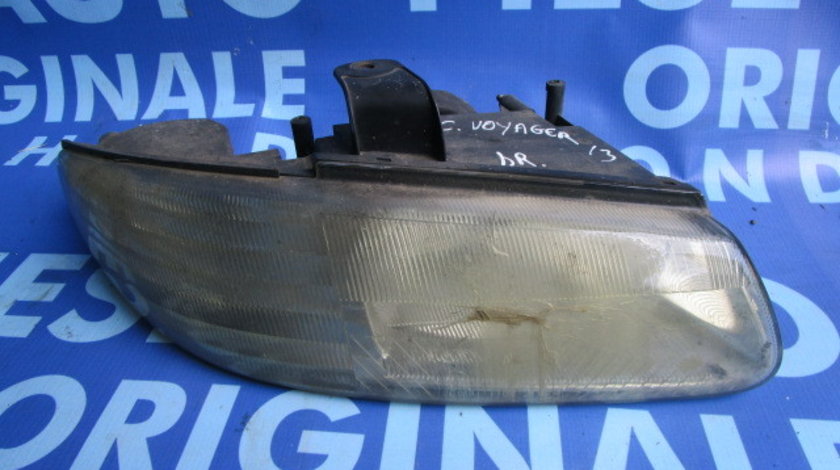 Far Chrysler Grand Voyager ; 04676660 (matuit)