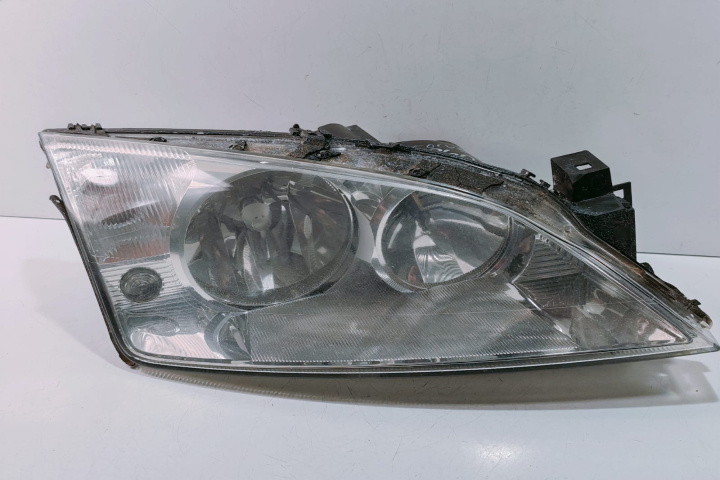 Far Dreapta 030117420400 Ford Mondeo MK3 [2000 - 2003]