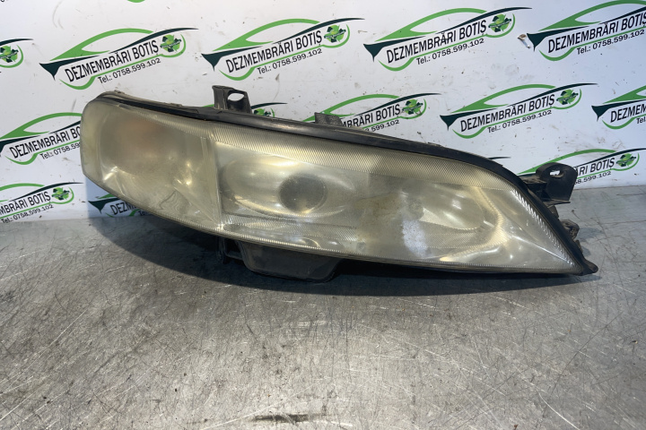 Far dreapta 0301179272 / 0 301 179 272 Opel Vectra B [1995 - 1999] Sedan 4-usi 1.6 MT (101 hp)
