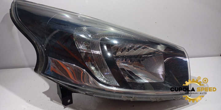 Far dreapta 260101200R Opel Vivaro B [2014 - 2019]