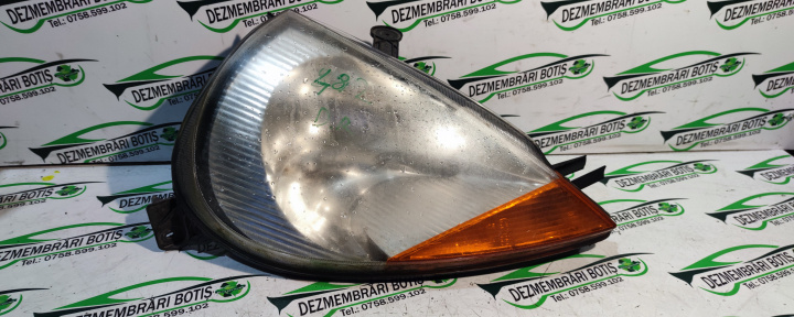 Far dreapta /482 Ford Ka [1996 - 2008] Hatchback 3-usi 1.3 MT (60 hp)