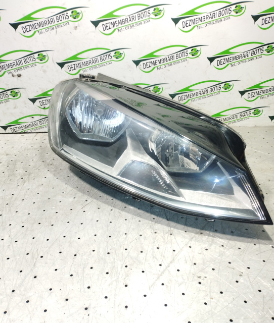 Far dreapta 5G1 941 006 E Cu defecte Volkswagen VW Golf 7 [2012 - 2017] Hatchback 5-usi 1.2 TSI BlueMotion MT (105 hp)