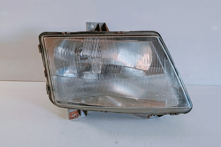 Far Dreapta 6388200161 Mercedes-Benz Vito W638 [1996 - 2003]