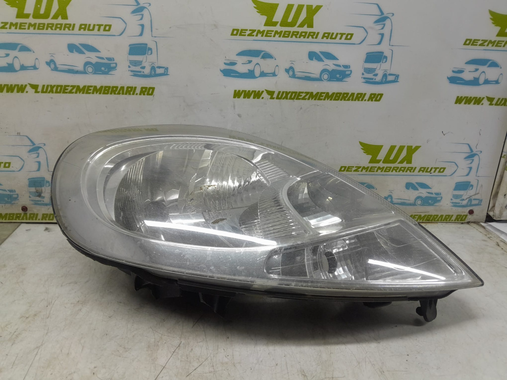Far dreapta 8200701366 Renault Trafic X83 [facelift] [2006 - 2014]