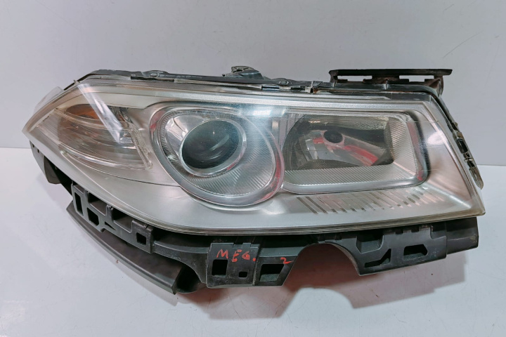 Far Dreapta 89312740 / 8200412742E Renault Megane 2 [2002 - 2006]