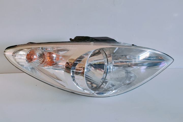 Far dreapta 921024P000 Hyundai i20 PB [2008 - 2012]