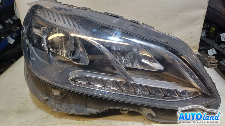Far Dreapta A2128205039 Mercedes-Benz E-CLASS W212 2009