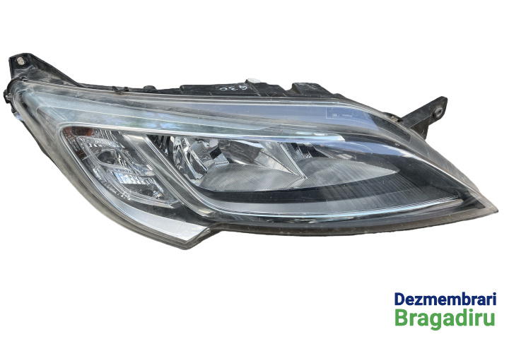 Far dreapta Atentie are o ureche rupta Peugeot Boxer 2 Typ250 [2nd facelift] [2015 - 2020] Autoutilitara duba 5-usi 2.0 BlueHDi MT (110 hp)