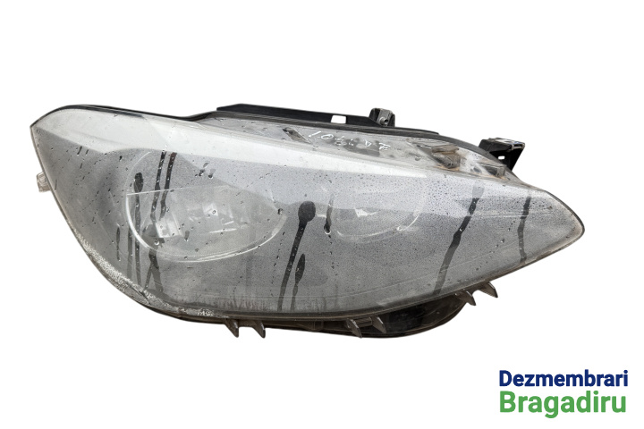 Far dreapta Atentie are sticla fisurata!!!! Cod: 7229686 7229686 BMW Seria 1 F20/F21 [2011 - 2015] Hatchback 5-usi 120d MT (184 hp) Pachet M