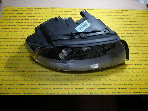 Far Dreapta Audi A4 8E0941004F, 8E0990008F, 89305700
