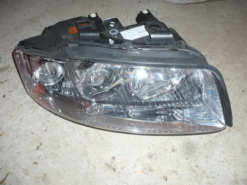 Far Dreapta Audi A4 B6 1999 2005 Nou cu Xenon