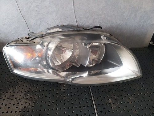 Far dreapta audi a4 b7 8e pentru piese 0301219202 8e0941004aj