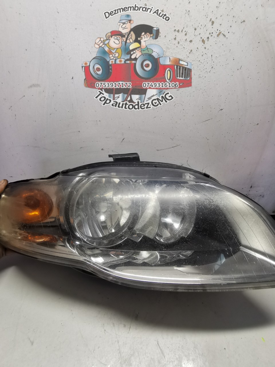 Far dreapta Audi A4 B7 H7 halogen Oem Europa 8E0941004AJ dezmembrez
