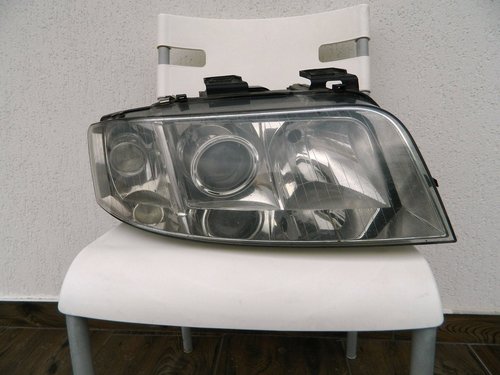 Far dreapta Audi A6 model 2002