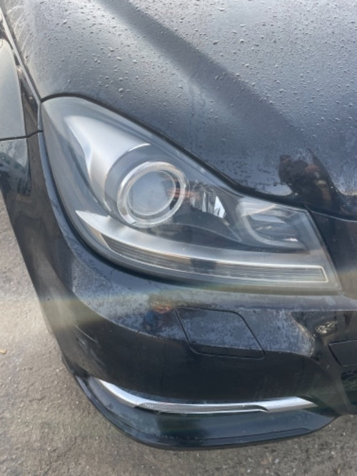 Far dreapta bi-xenon Mercedes c class w204