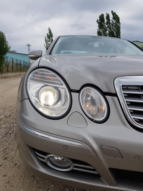 FAR DREAPTA BIXENON MERCEDES E-CLASS W211 FACELIFT